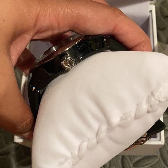 NWT Black Gucci Sync Unisex watch - Picture 3 of 8